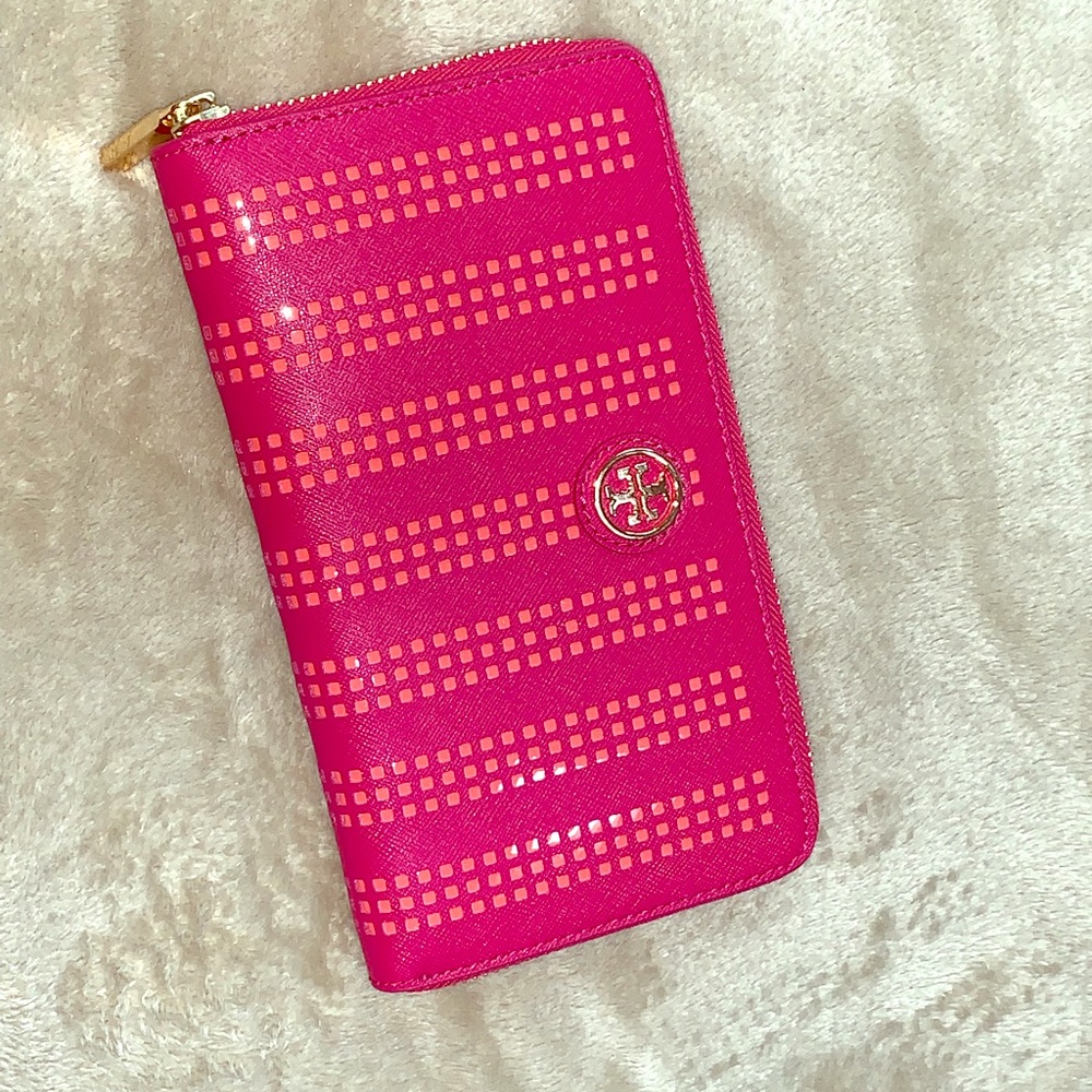 Tory Burch wallet